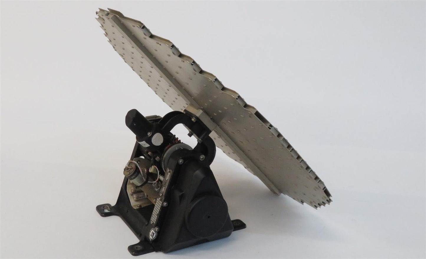 COLLINS ANT-318 Radar Antenna 622-2504-001