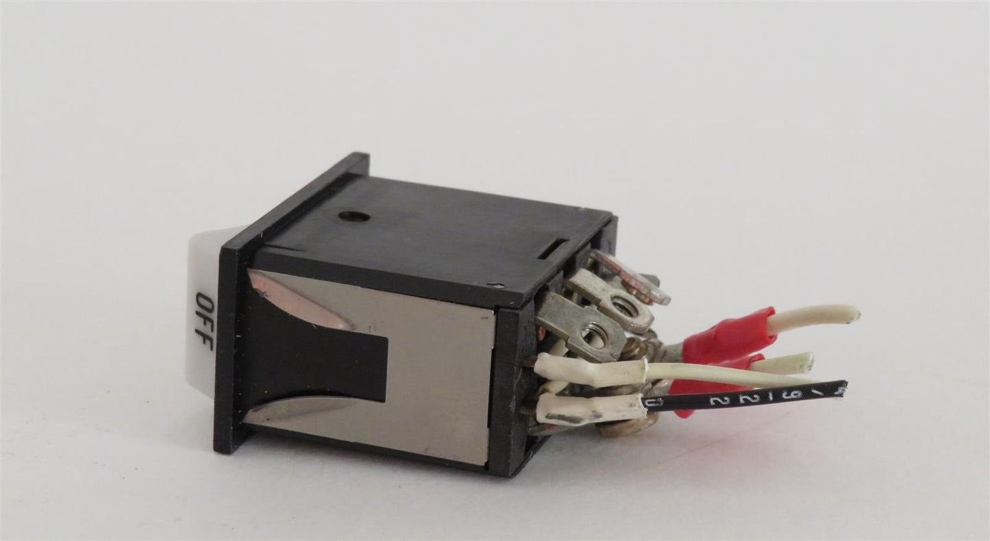 Piper PA-46-310P Malibu Strobe Light Switch 688-296 8941-K699