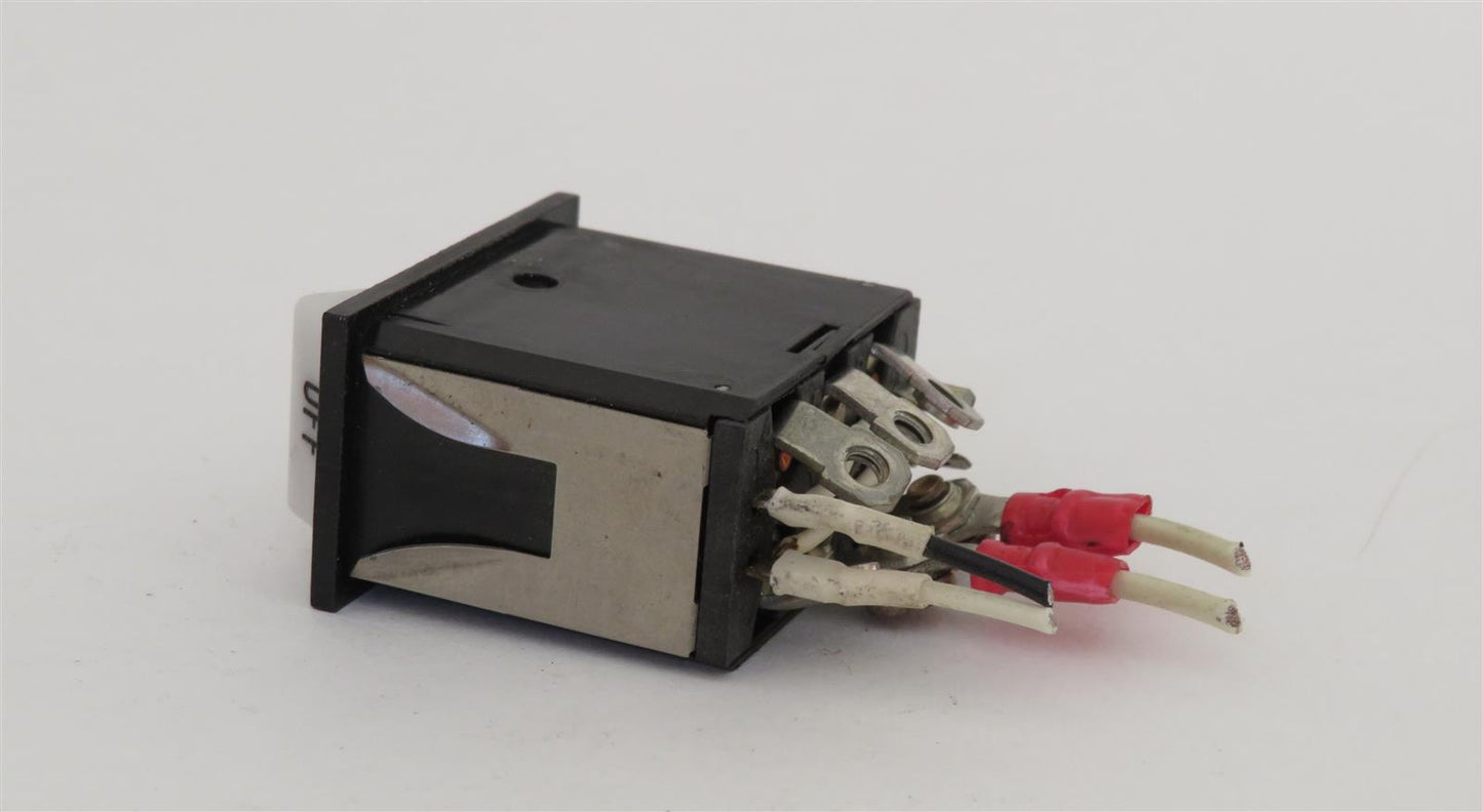 Piper PA-46-310P Malibu Pitot Heat Switch 688-296 8941-K699