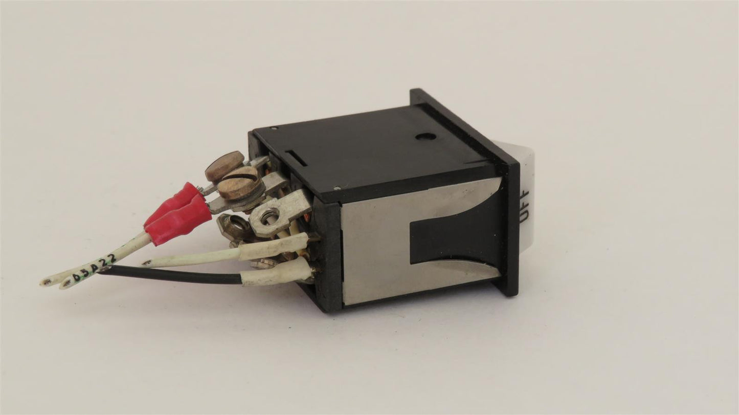 Piper PA-46-310P Malibu Ice Light Switch 688-296 8941-K699