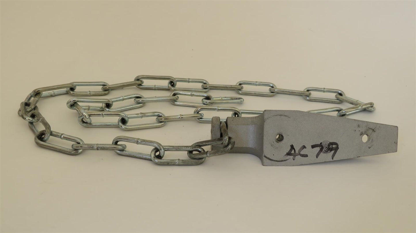 Piper PA-46-310P Malibu Fitting with Door Chain Forward 84770-02 and 82700-04