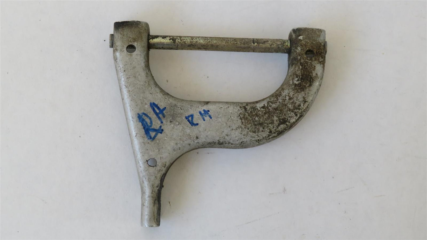 Beechcraft Baron Bonanza Landing Gear Door Idler 35-815118