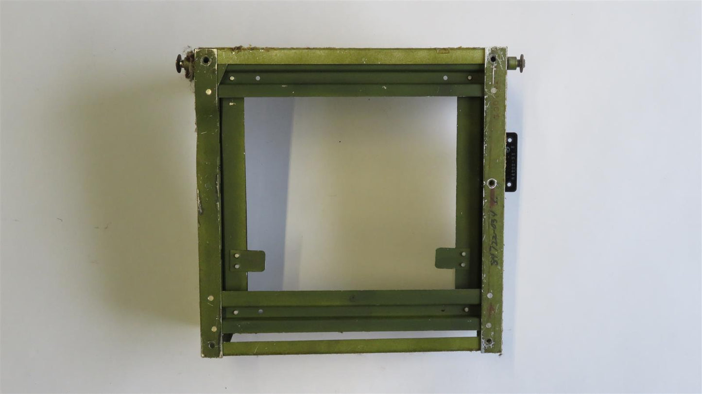 Piper PA-46-310P Malibu PEDESTAL ASSEMBLY Right Seat 84722-03 84722-003