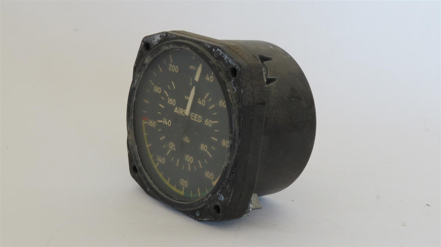 Cessna 150 Airspeed Indicator S-1470N10