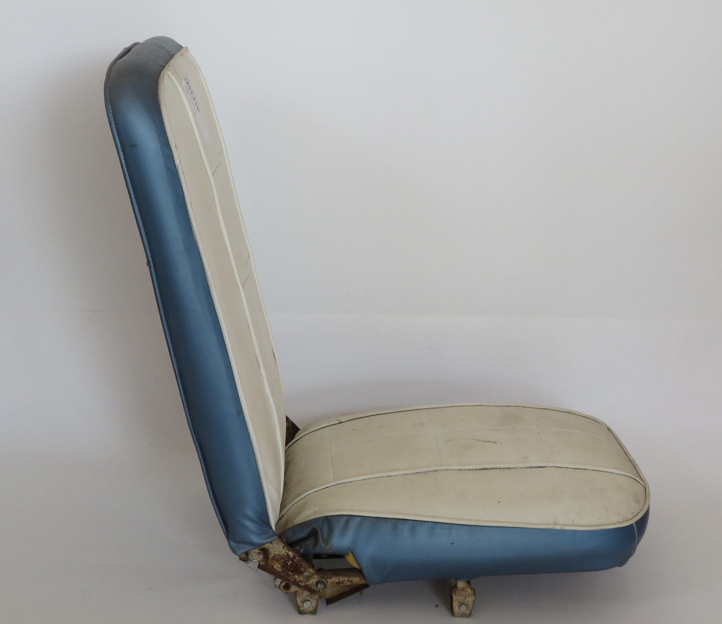 Cessna 150 LH Pilot Seat Reclining 0400118-35 or 0400118-65 or 0400118-89