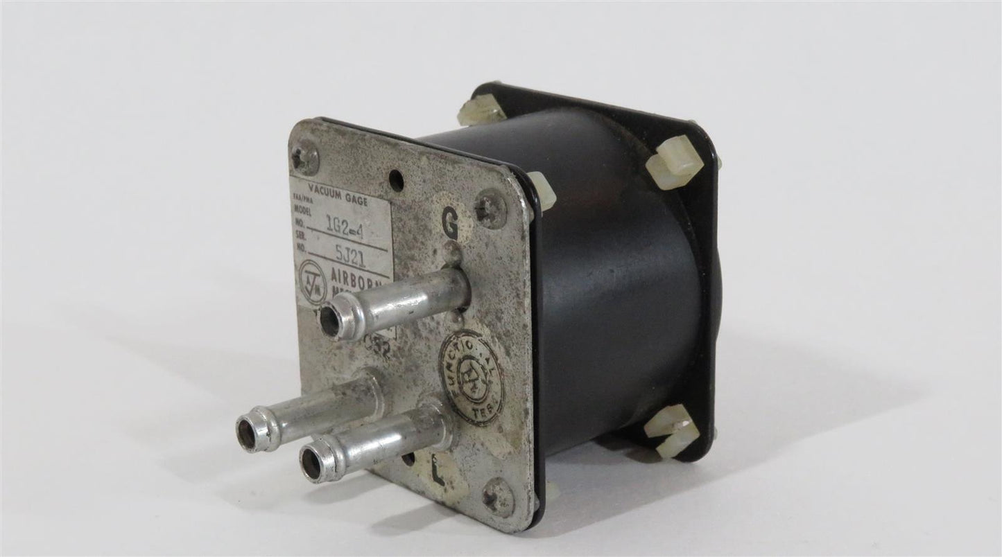 Beechcraft 95-B55 Baron Gyro Suction Indicator 1G2-4
