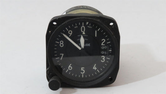 Beechcraft 95-B55 Baron Kolsman Altitude Indicator Altimeter