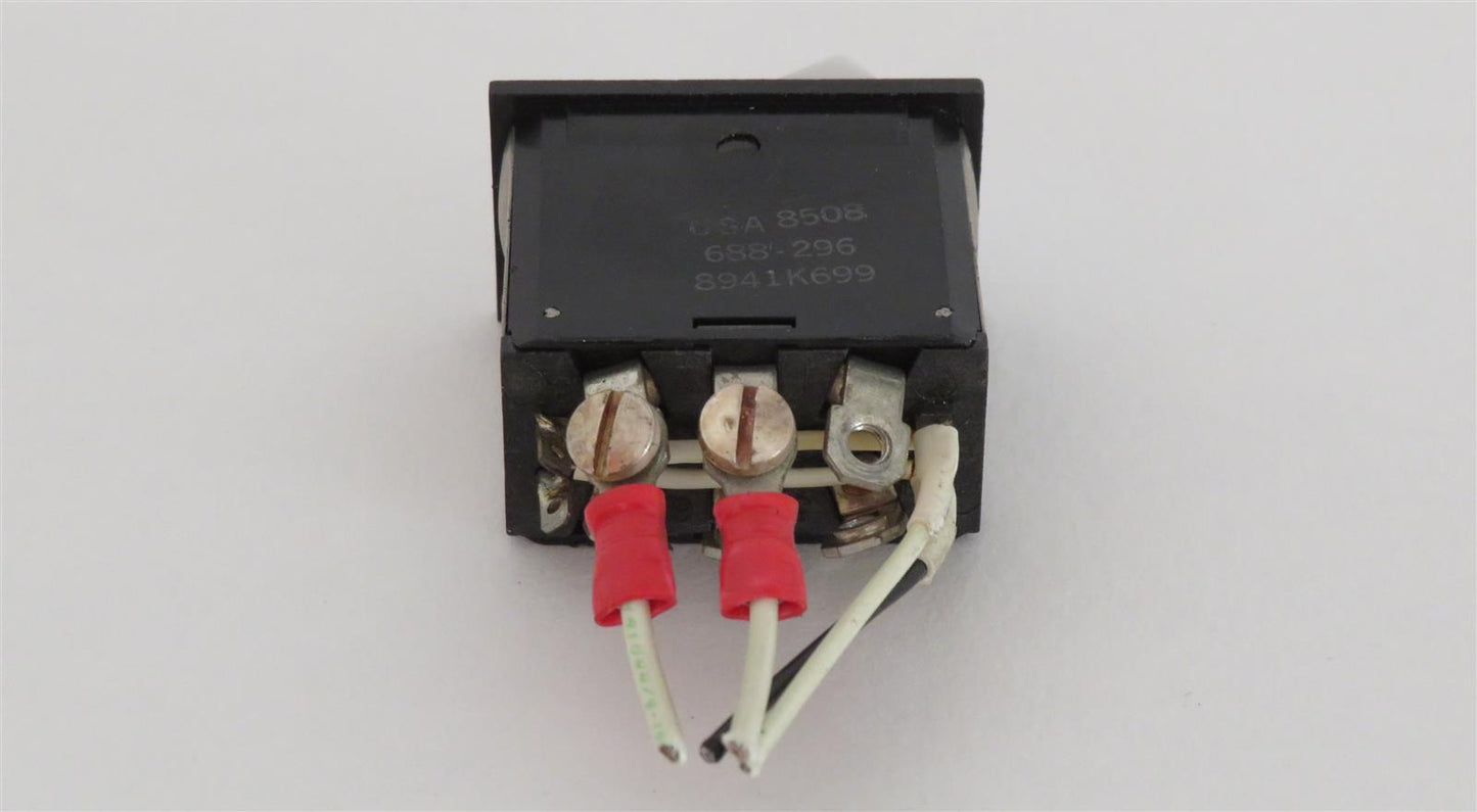 Piper PA-46-310P Malibu Nav Light Switch 688-296 8941-K699