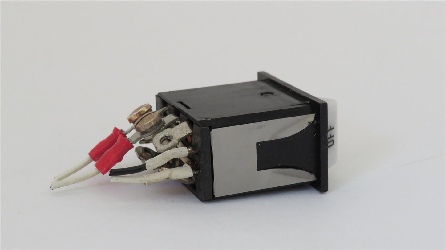 Piper PA-46-310P Malibu Landing Light Switch 688-296 8941-K699