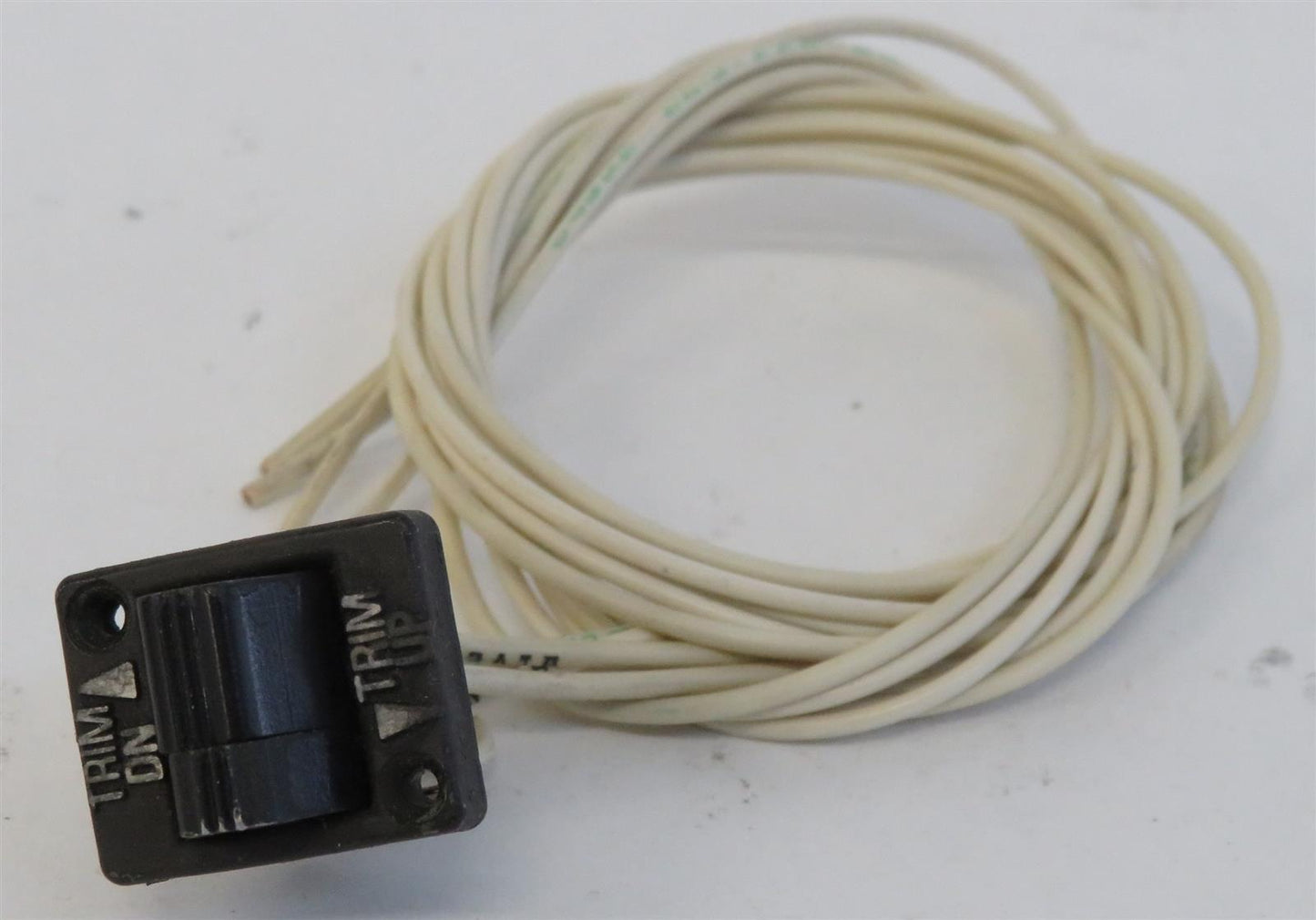 Piper PA-46-310P Malibu Control Wheel Switch Autopilot Electric Trim 597668