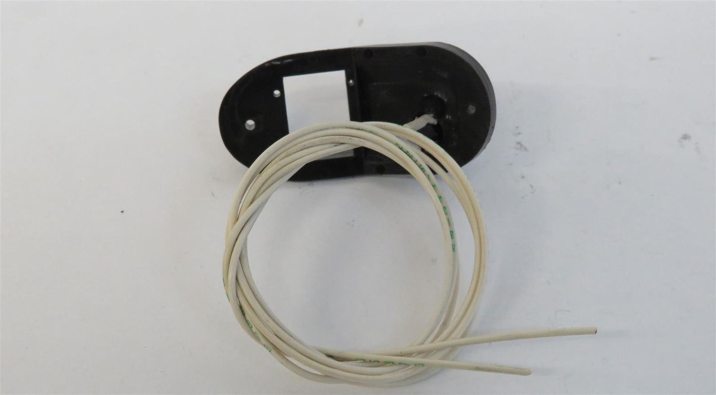 Piper PA-46-310P Malibu CAP Control Wheel Switch 82974-04