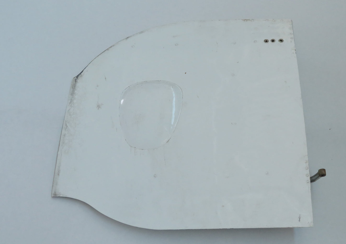 Beechcraft 95-B55 Baron RH Inboard Main Landing Gear Door 35-815055-159