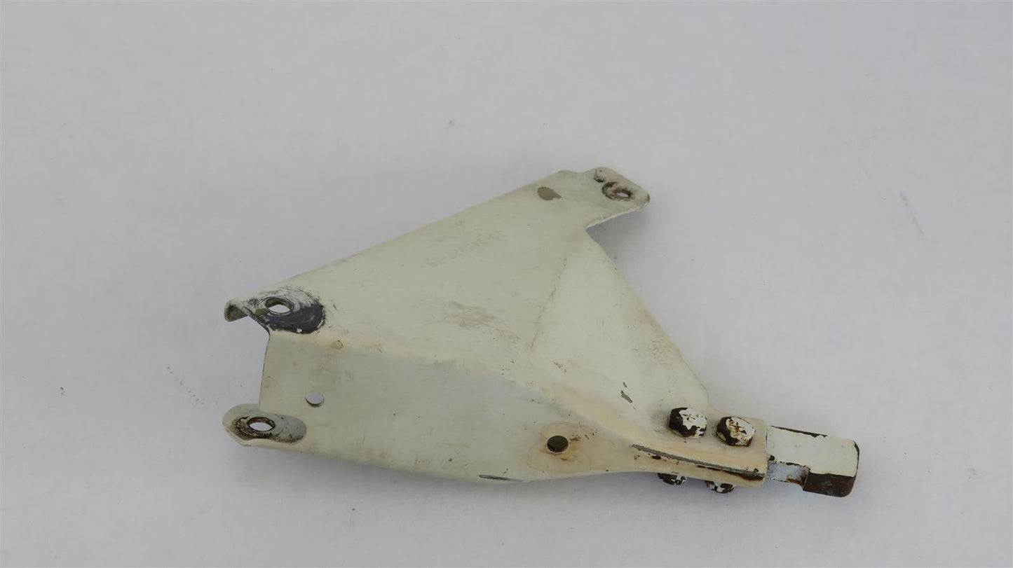Beechcraft 95-B55 Baron LH Main Landing Gear Uplock Bracket 35-815077-10