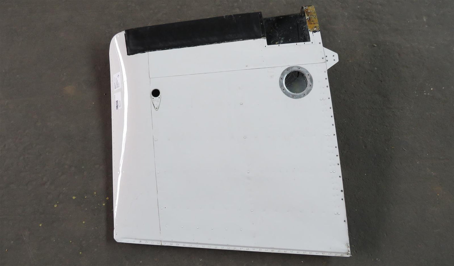 Beechcraft 95-B55 Baron RH Wing Tip Assy 95-170000-602 or 58-170000-608