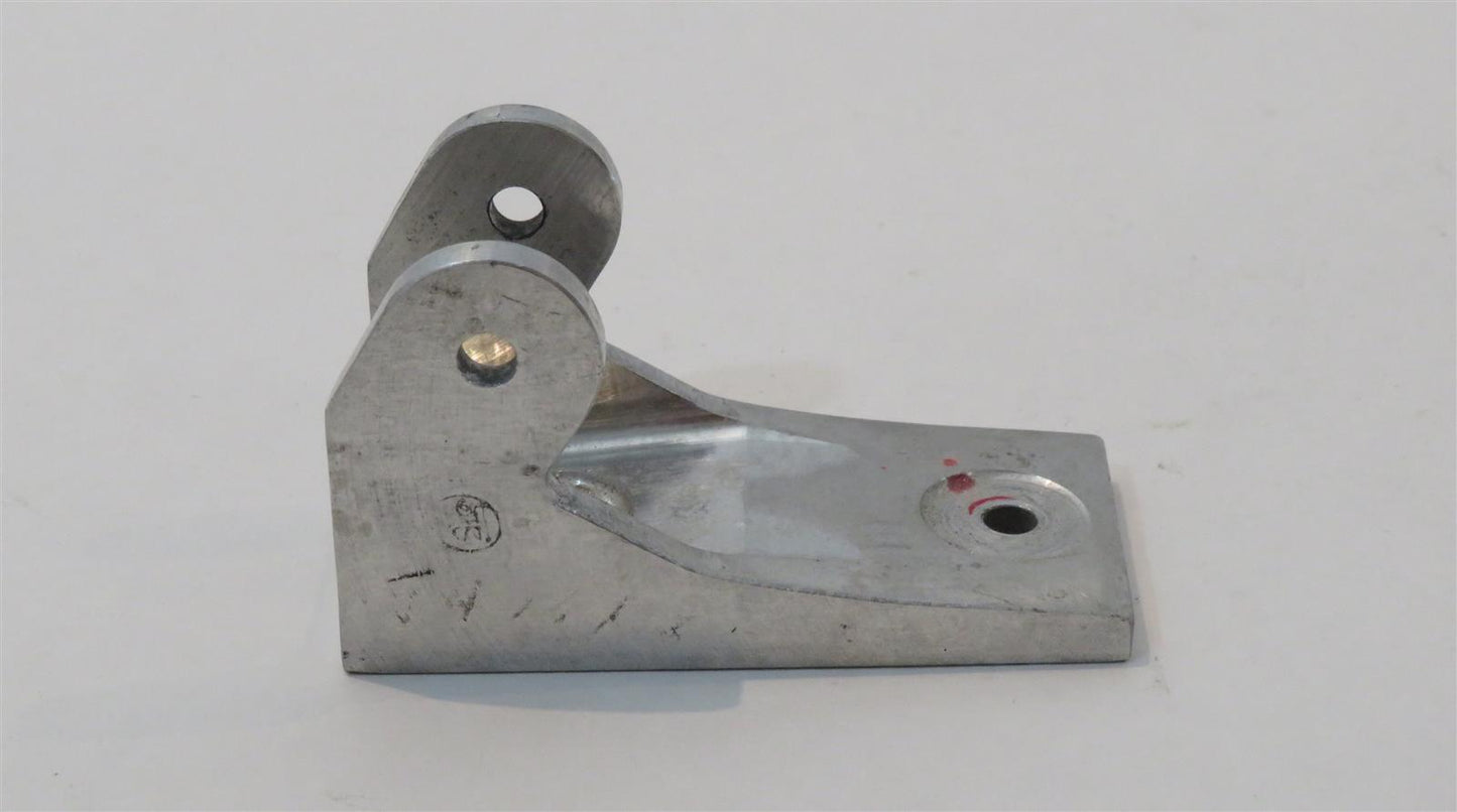 Piper PA-46-310P Gas spring attachment Fitting 84737-02