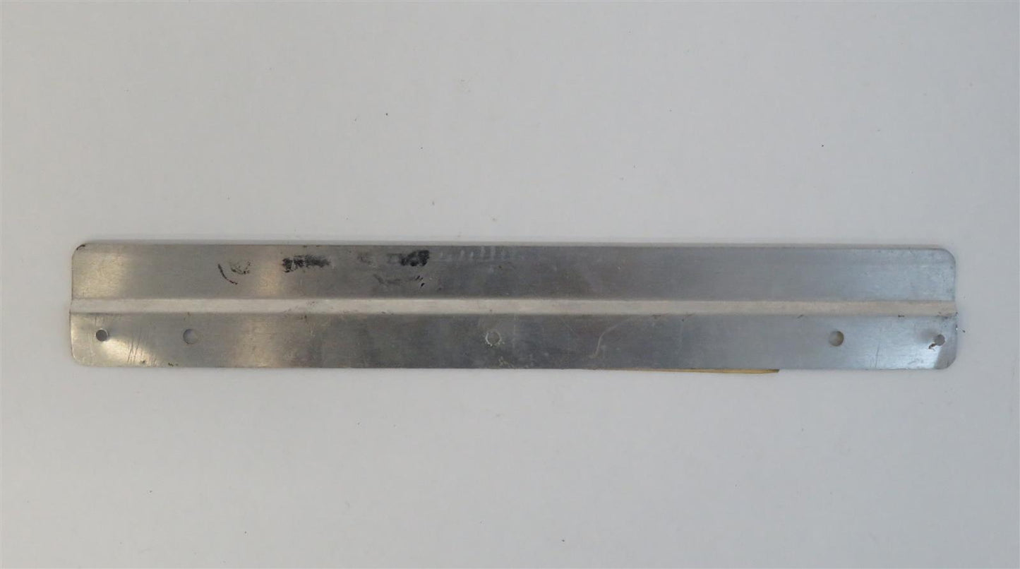 Piper PA-46-310P Malibu RETAINER Window Frame Left 85017-02 85017-002