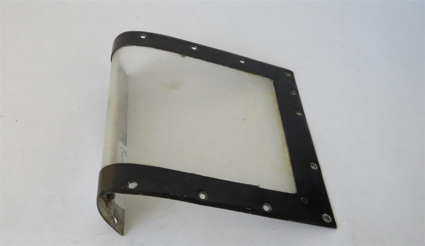 Beechcraft 95-B55 Baron RH Landing Light Lens & Retainer 000-170024-2 000-170028-2