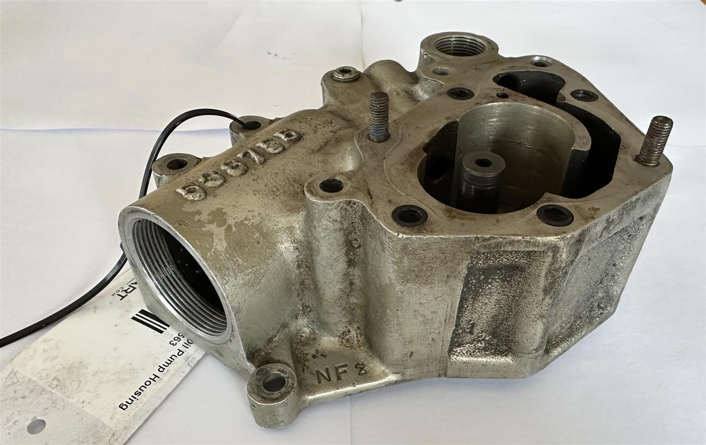 Continental IO-470 Oil Pump Housing and Shaft Assy 632563